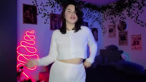 Kira VanKick online show from 10-19-25, 06:19