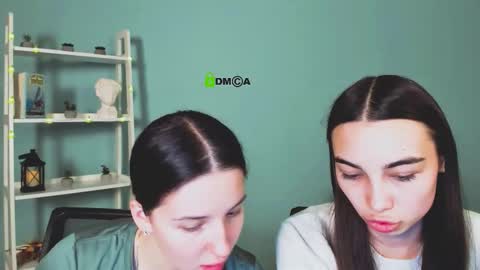 kira_light__ online show from 12-16-25, 01:27