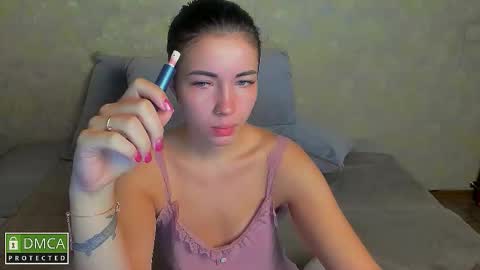 Kira  online show from 11-05-25, 10:48