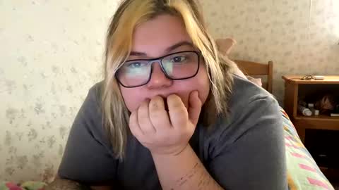 Just Kira online show from 01-04-25, 08:28