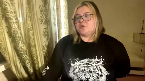 Just Kira online show from 03-05-25, 01:17