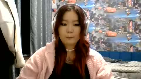 Kira online show from 10-22-25, 07:57
