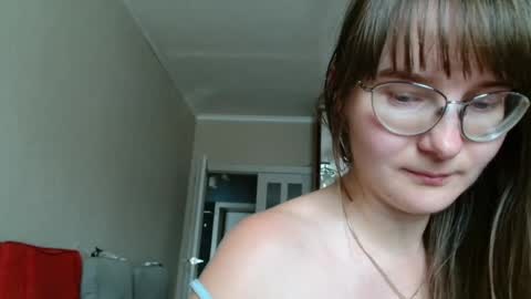 Snapshot of kiragoldens chatting on 07-28-26, 12:48 KiraGoldens online show from 07-28-26, 12:48