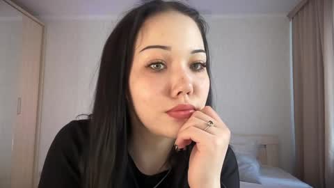 kirakira11 online show from 04-19-26, 08:24