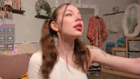 little vampire online show from 04-03-26, 05:16