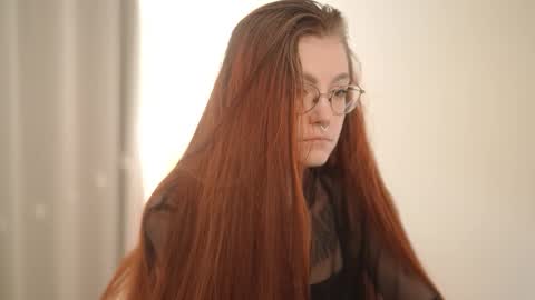 Snapshot of kiraninetails chatting on 09-12-25, 08:14 ARI online show from 09-12-25, 08:14