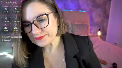 Kira online show from 03-11-26, 09:32