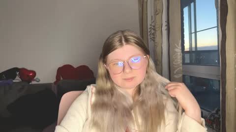 Snapshot of kirayume chatting on 05-29-26, 10:41 KiraYume online show from 05-29-26, 10:41