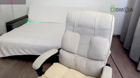 Snapshot of kiri_is_all chatting on 12-08-24, 11:14 Kiri online show from 12-08-24, 11:14