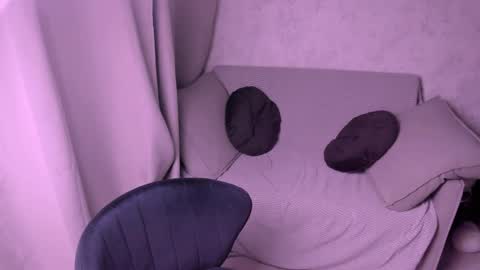 Kira online show from 02-05-25, 07:31