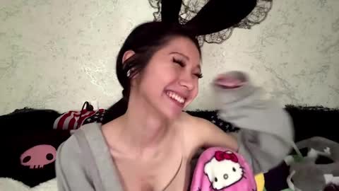 Hina online show from 05-24-26, 01:05