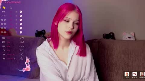 Snapshot of kiss_me_kim chatting on 02-25-26, 02:43 Kimberly online show from 02-25-26, 02:43