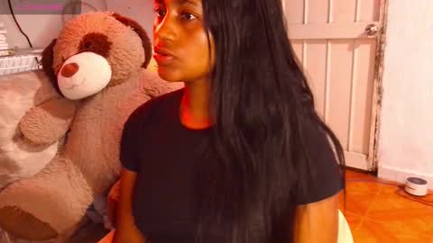 Violet  online show from 12-23-25, 01:58