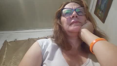 Snapshot of kissandvibe chatting on 11-05-25, 07:25 kissandvibe online show from 11-05-25, 07:25