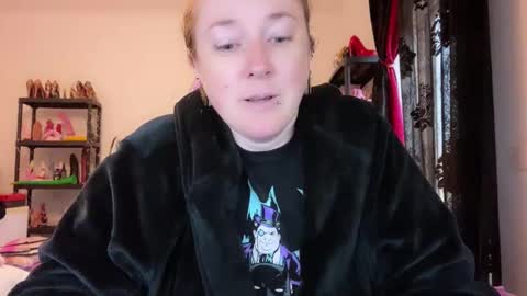 kissica online show from 12-04-25, 11:41