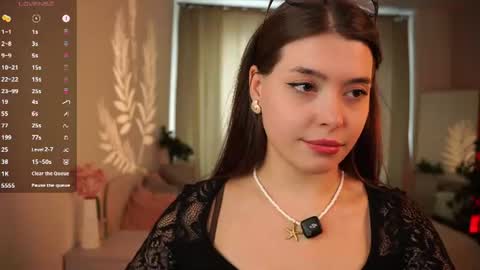 Snapshot of kissiekat chatting on 06-29-26, 10:15 Lola online show from 06-29-26, 10:15