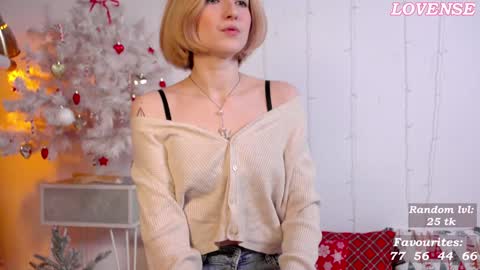 Snapshot of kisskiss_muah chatting on 01-10-25, 02:13 Kate  online show from 01-10-25, 02:13