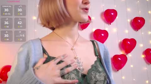 Snapshot of kisskiss_muah chatting on 02-11-25, 05:29 Kate  online show from 02-11-25, 05:29