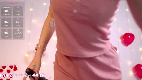 Snapshot of kisskiss_muah chatting on 02-18-25, 05:21 Kate  online show from 02-18-25, 05:21