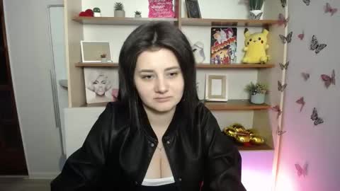 Snapshot of kissleoxx chatting on 05-15-26, 12:12 kissleoxx online show from 05-15-26, 12:12