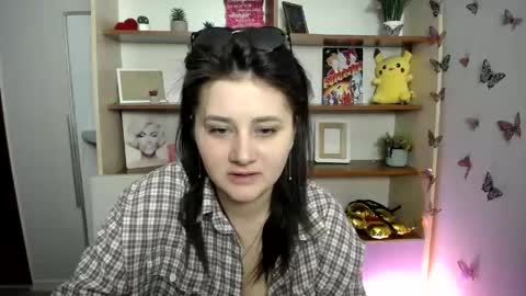 Snapshot of kissleoxx chatting on 05-23-26, 12:20 kissleoxx online show from 05-23-26, 12:20