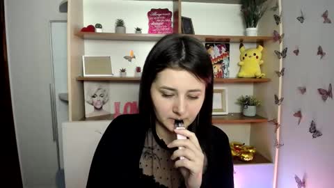 Snapshot of kissleoxx chatting on 06-03-26, 10:51 kissleoxx online show from 06-03-26, 10:51