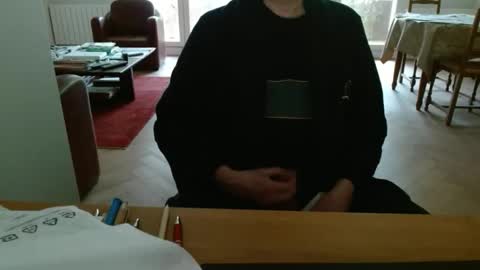 Snapshot of kisslog1 chatting on 04-12-26, 07:24 kisslog1 online show from 04-12-26, 07:24