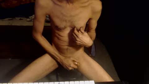 Snapshot of kissmycockandballs chatting on 11-24-25, 08:19 Your Man online show from 11-24-25, 08:19