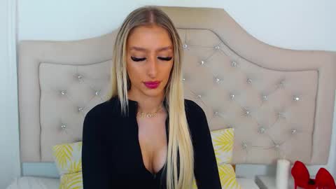 Natalie online show from 11-21-25, 09:52