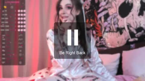 Snapshot of kissthasky chatting on 02-14-25, 07:12 Kissthasky online show from 02-14-25, 07:12