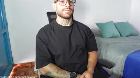 Snapshot of kite__ chatting on 12-27-24, 02:33 kite__ online show from 12-27-24, 02:33