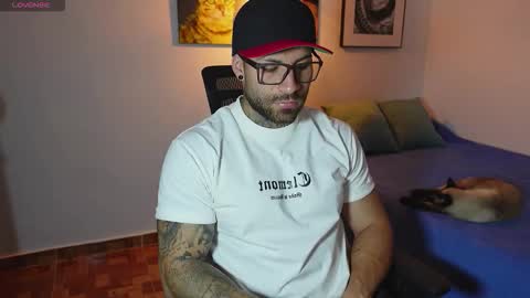 Snapshot of kite__ chatting on 09-10-25, 12:54 kite__ online show from 09-10-25, 12:54