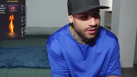 Snapshot of kite__ chatting on 09-30-25, 03:06 kite__ online show from 09-30-25, 03:06