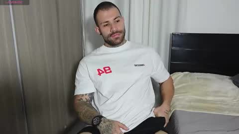 Snapshot of kite__ chatting on 01-17-26, 11:52 kite__ online show from 01-17-26, 11:52