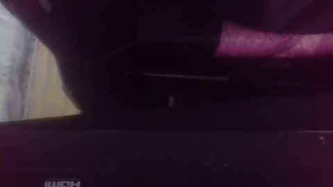 Snapshot of kitesurfboi chatting on 09-15-25, 01:55 kitesurfboi online show from 09-15-25, 01:55