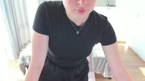 kitkatvel online show from 06-25-26, 06:07