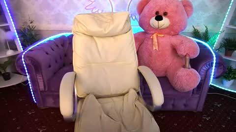 Snapshot of kitnis1love chatting on 01-23-25, 08:02 kitness online show from 01-23-25, 08:02