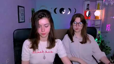 Snapshot of kitniss_dreamy chatting on 06-14-26, 07:16 kitniss online show from 06-14-26, 07:16