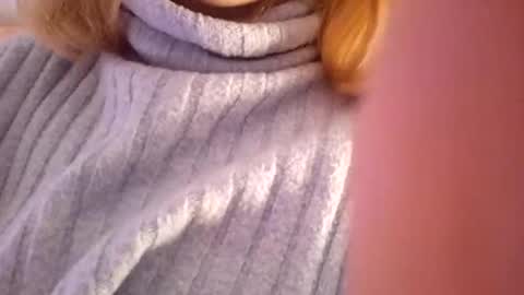 Snapshot of kitsuneniki chatting on 02-06-26, 06:33 kitsuneniki online show from 02-06-26, 06:33