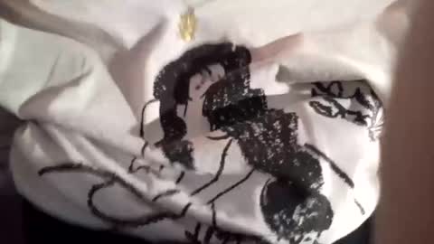 Snapshot of kitsuneniki chatting on 02-18-26, 07:32 kitsuneniki online show from 02-18-26, 07:32