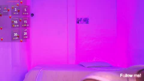 Snapshot of kitsuneplay_ chatting on 01-17-26, 05:45 Salvatore online show from 01-17-26, 05:45