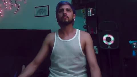 Snapshot of kitsuneshadow22 chatting on 09-25-25, 02:15 Alejandro online show from 09-25-25, 02:15