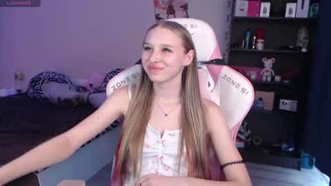 Snapshot of kitsuneyx chatting on 06-25-26, 05:12 kitsuneyX online show from 06-25-26, 05:12