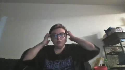 Snapshot of kitten00199600 chatting on 12-18-25, 02:50 kitten online show from 12-18-25, 02:50