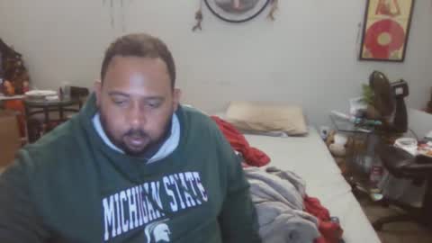 Kitten and rebellious online show from 02-10-25, 04:58