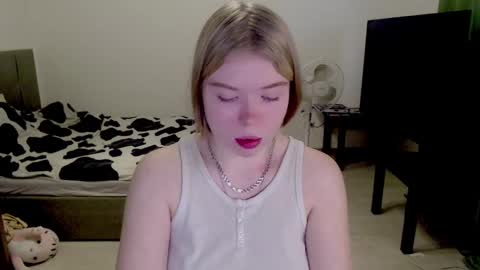 Jennyblonde and Emmabrunette online show from 12-07-24, 10:12
