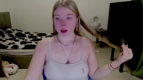 Jennyblonde and Emmabrunette online show from 12-09-24, 06:12