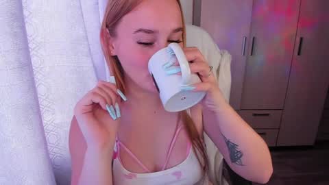 kitten_sun online show from 01-24-25, 06:24