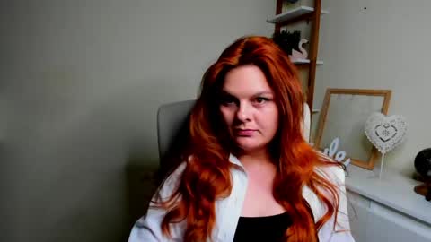 Kitten online show from 06-05-26, 12:33