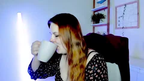 Snapshot of kittengingerxo chatting on 07-22-26, 05:32 Kitten online show from 07-22-26, 05:32